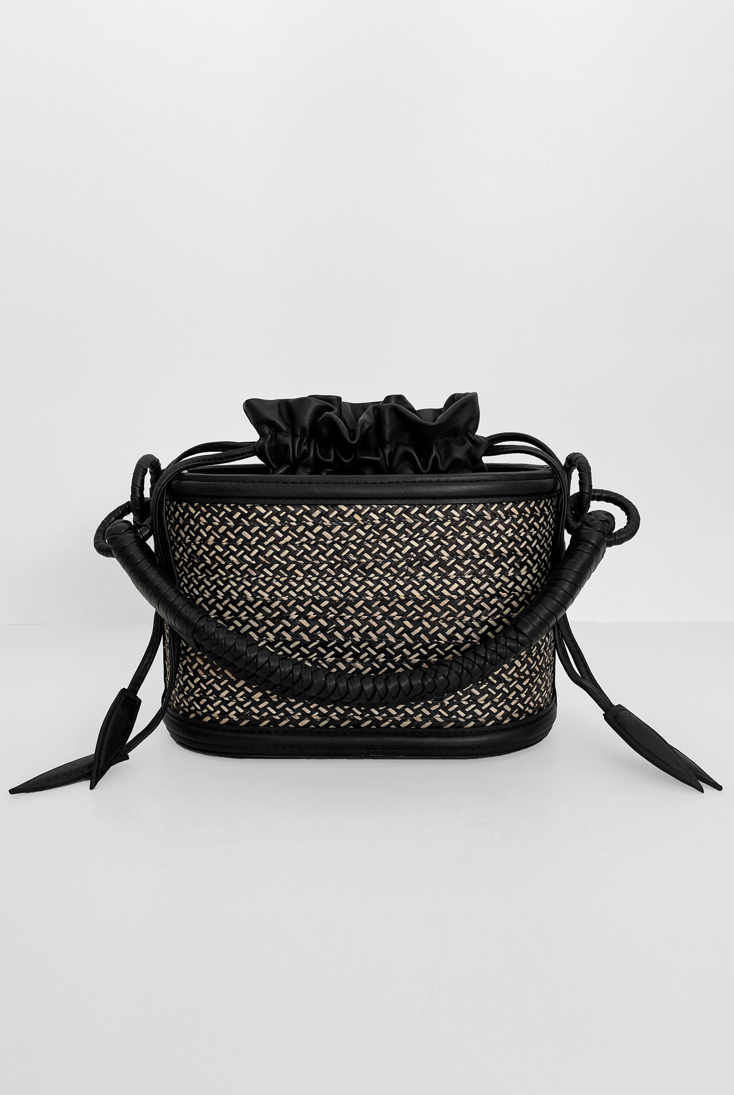 Caña Basket Bucket, Marbled