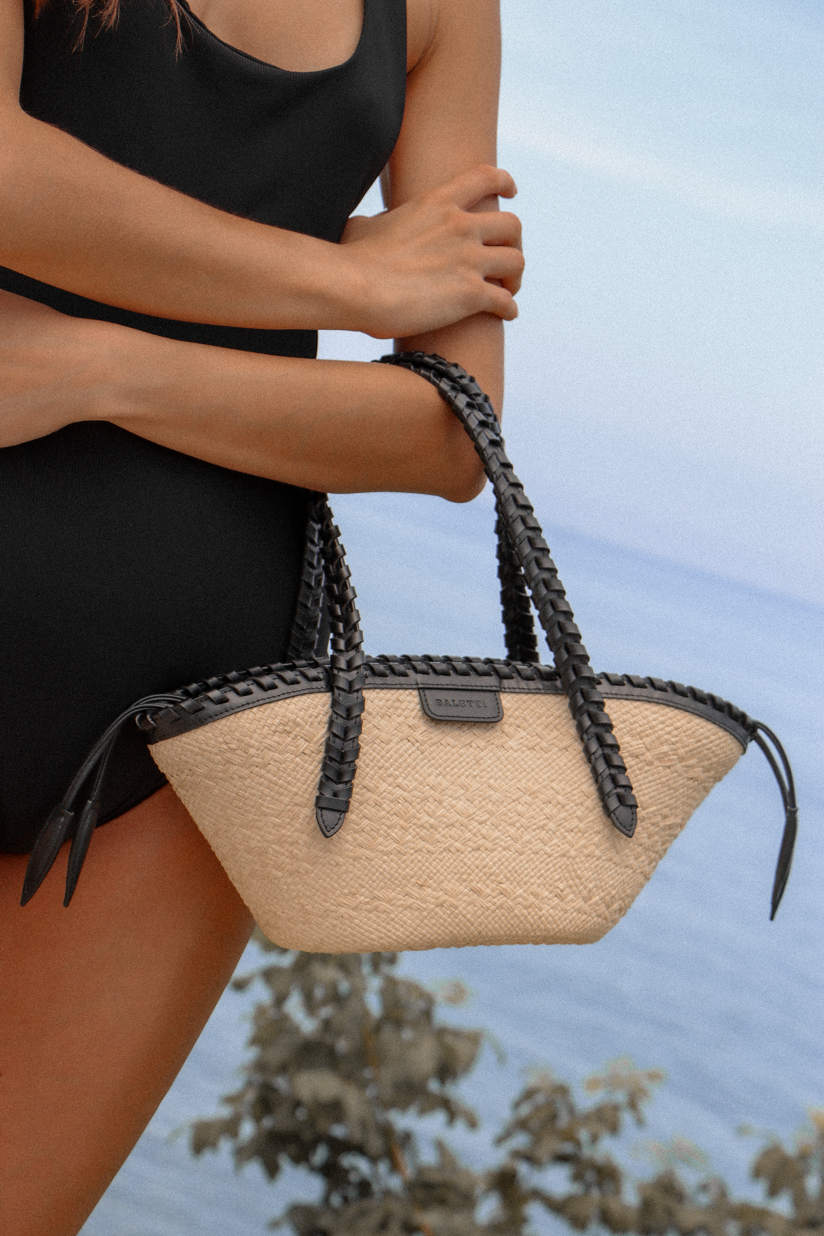 Mykonos Basket, Black