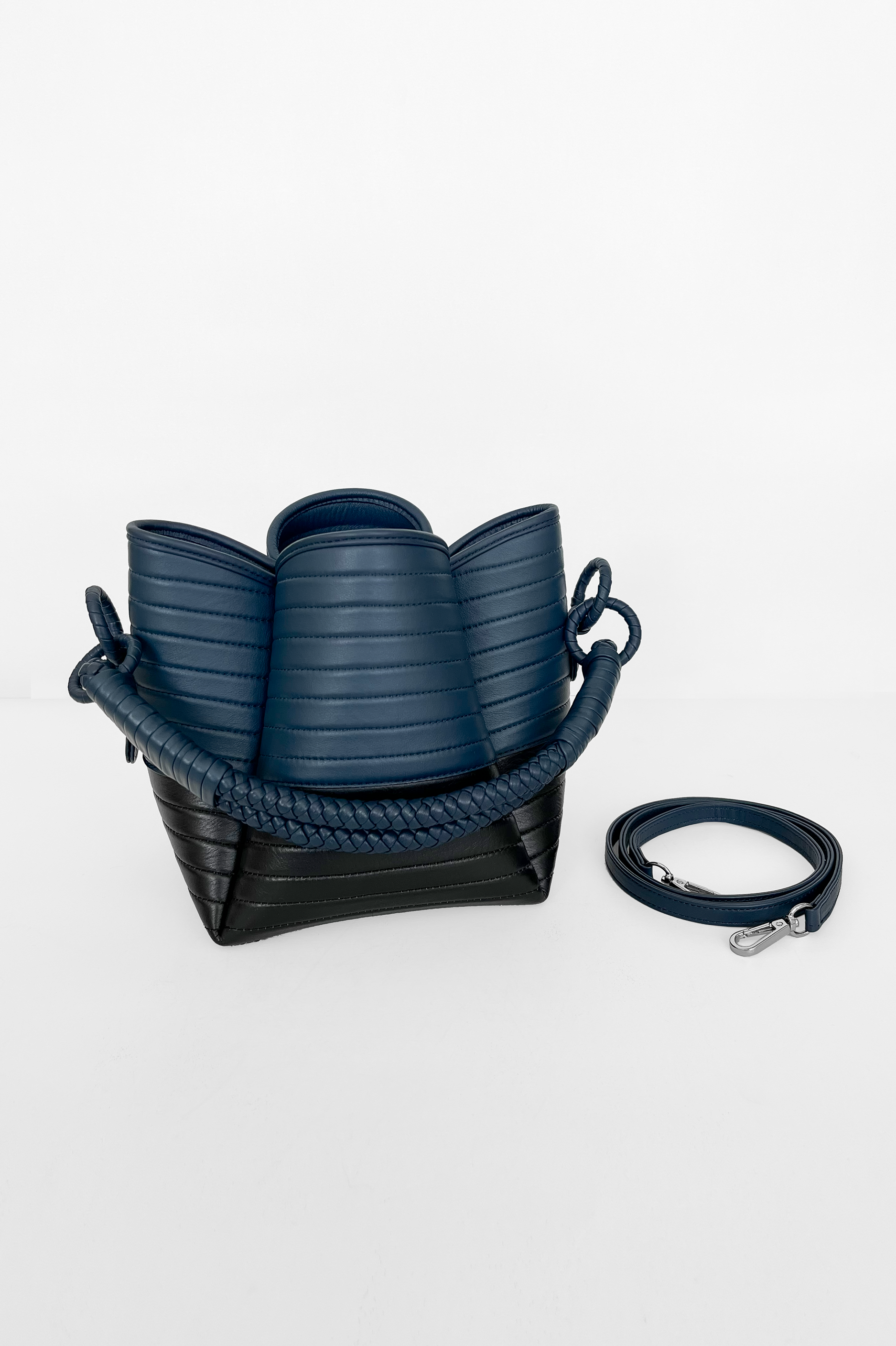 Tulip Oxford Bag, Black & Blue