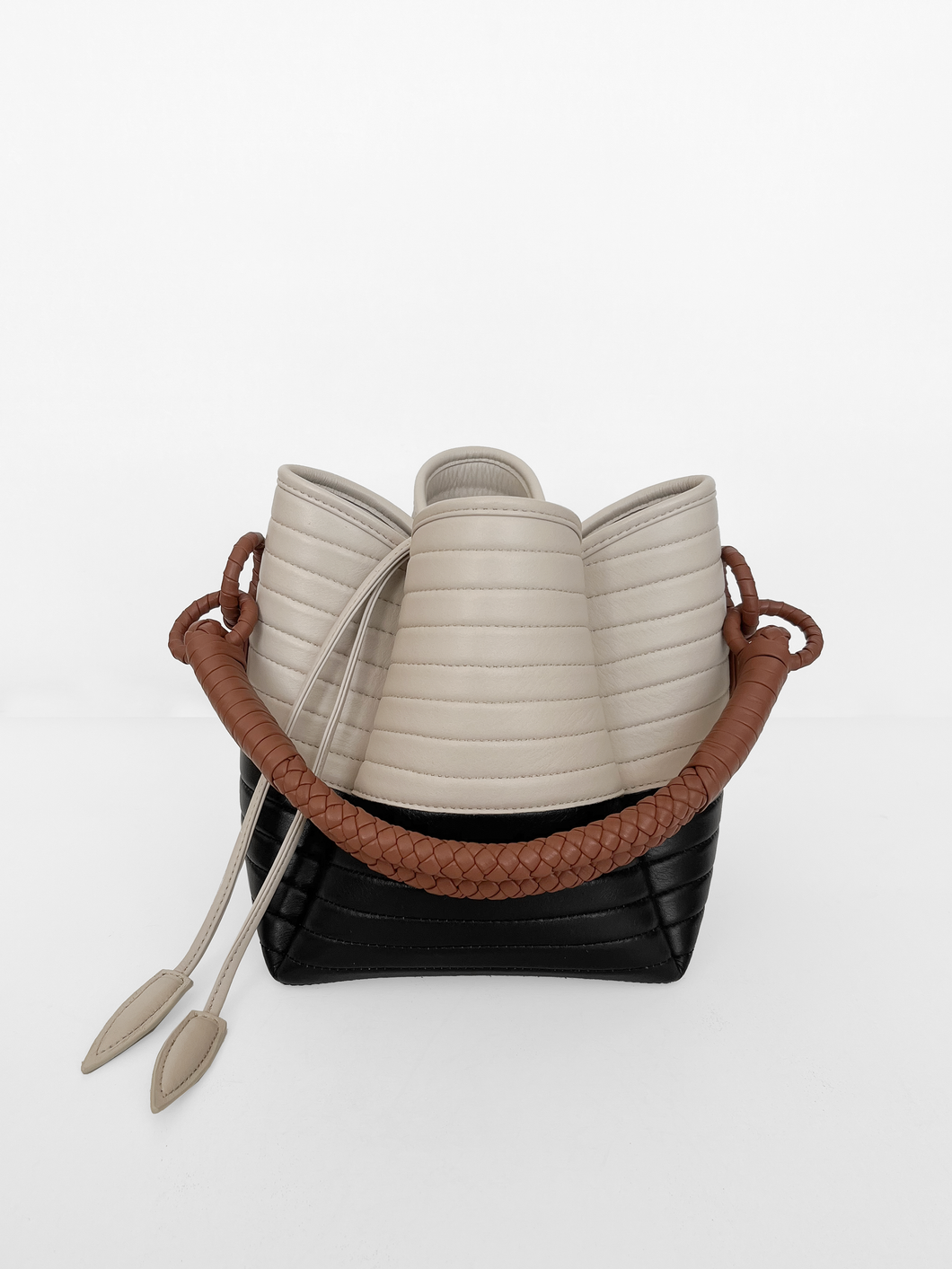 PRE-ORDER Tulip Oxford Bag, Tiramisu