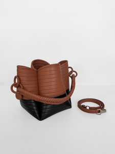 PRE-ORDER Tulip Oxford Bag, Black & Brandy