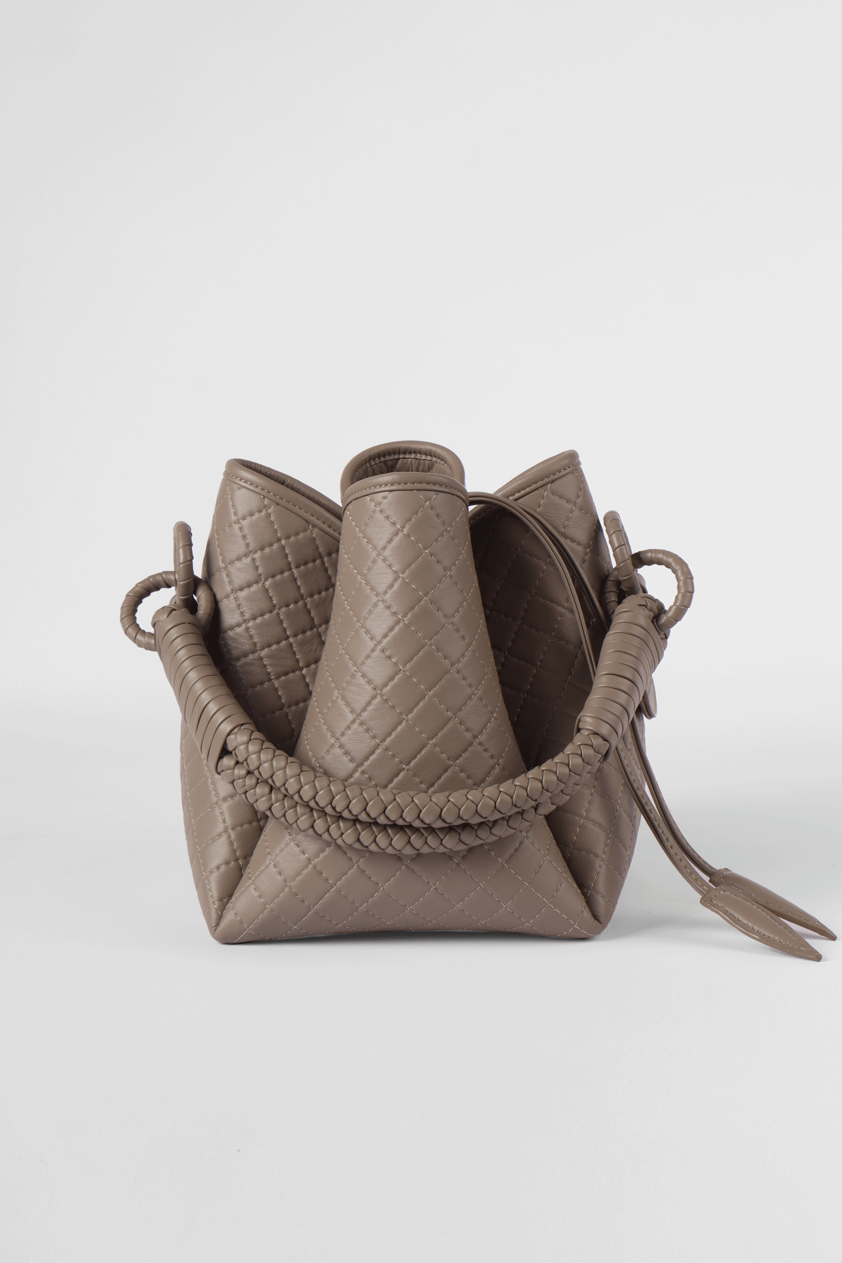 Tulip Bucket Bag, Taupe