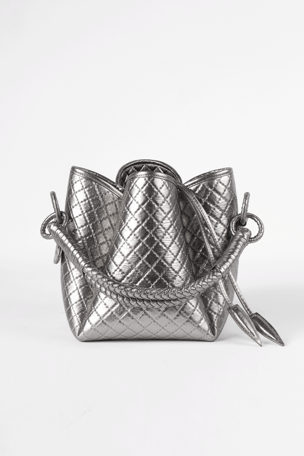 Tulip Bucket Bag, Titanium. Limited Edition