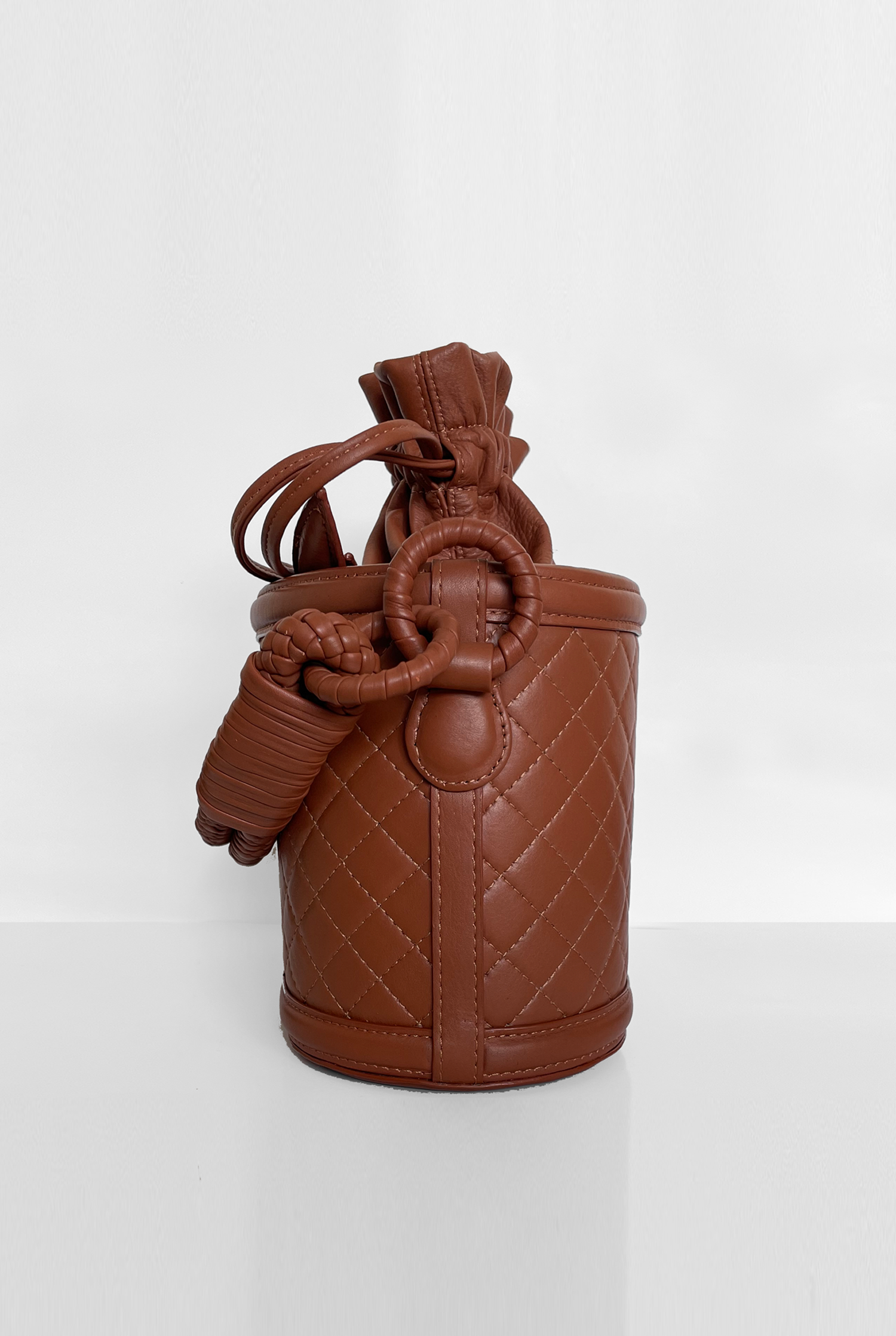 Basket Bucket, Brandy