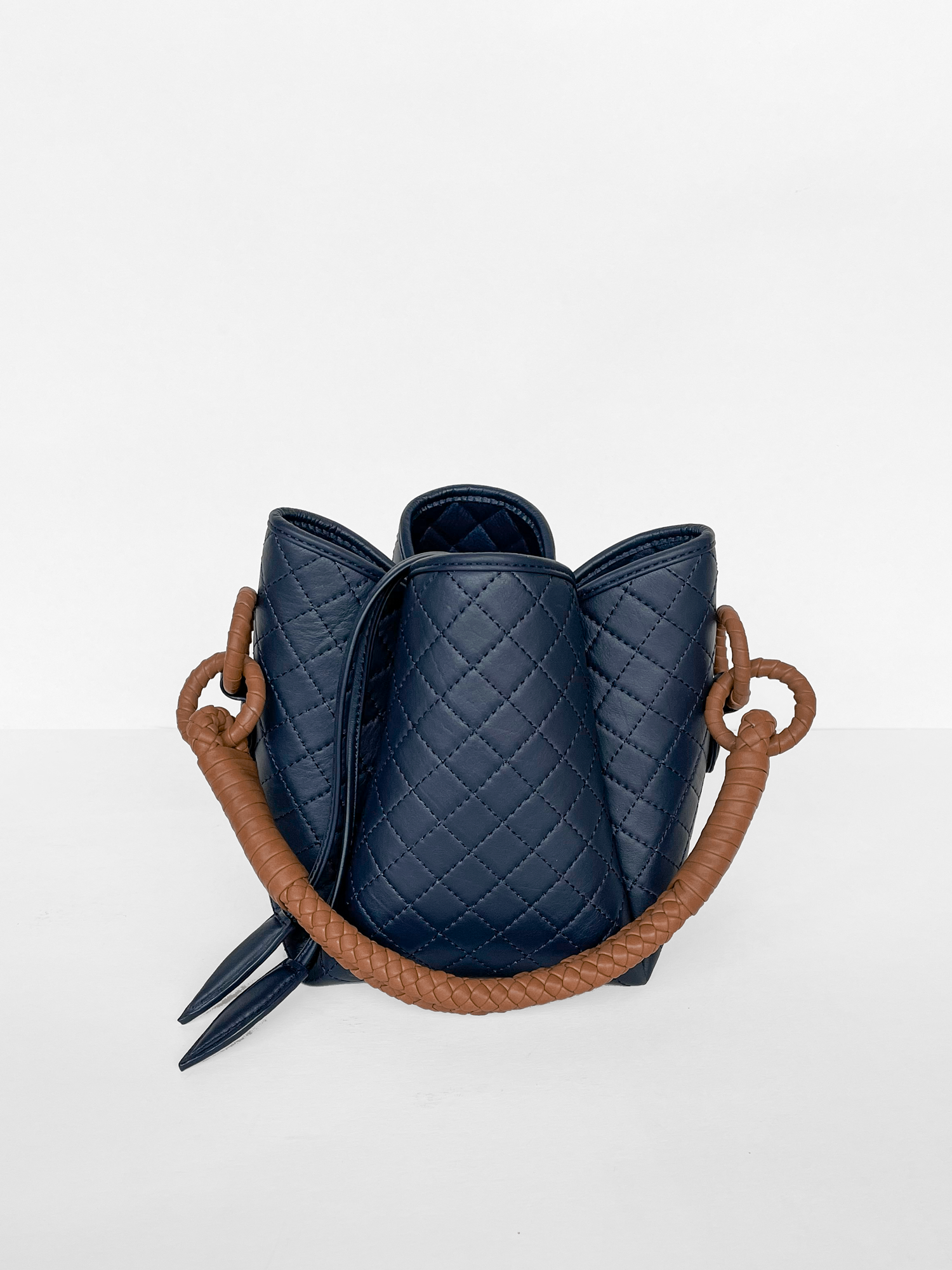 Tulip Mini Bucket Bag, Camel & Navy Blue – BALETTI